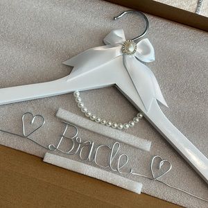 Bride hanger
